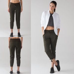 Lululemon Women's Street To Studio Pant II Unlined 28" Pants Size 6 Dark Olive